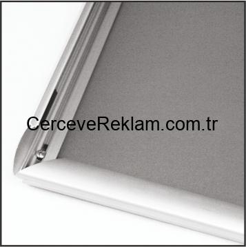 su-gecirmez-aluminyum-cerceve-a0-84x118-32mm-03